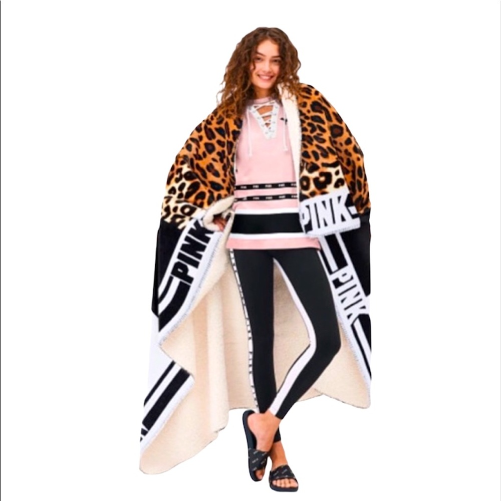 PINK VS Sherpa Blanket